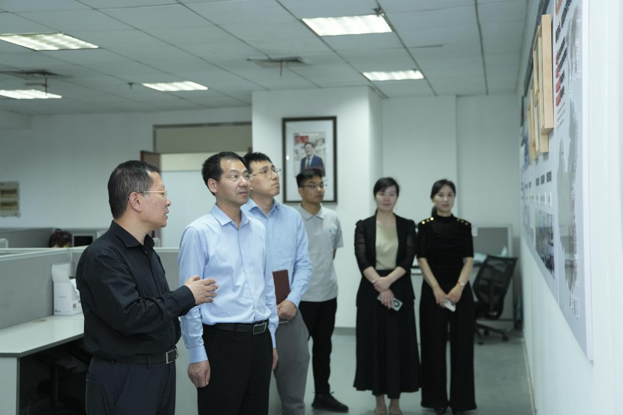 FUN88乐天使在线登录与徽商传媒签约 共推 “科创杯” 赛事